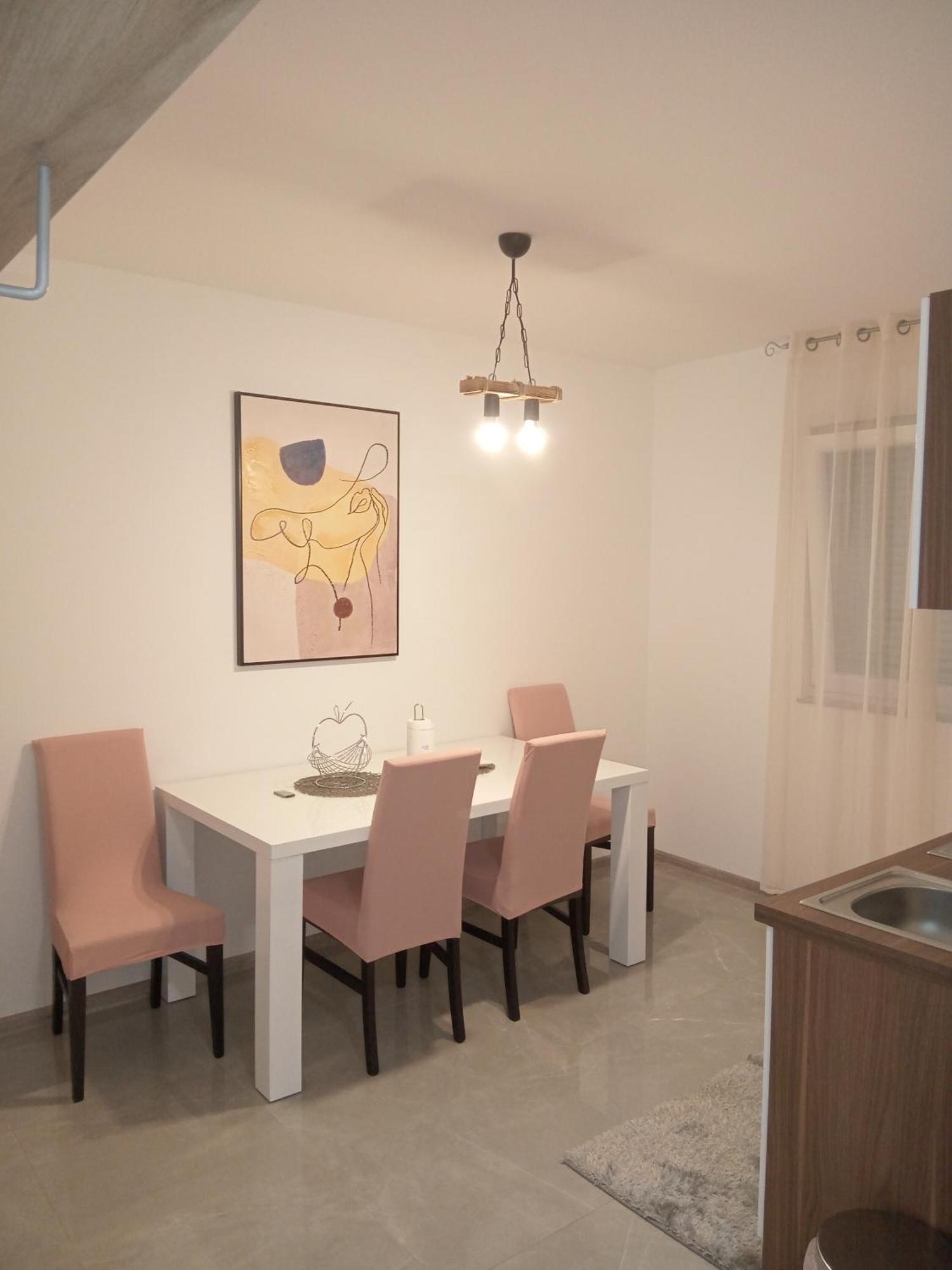 Guest House Happy Day Слуни Екстериор снимка