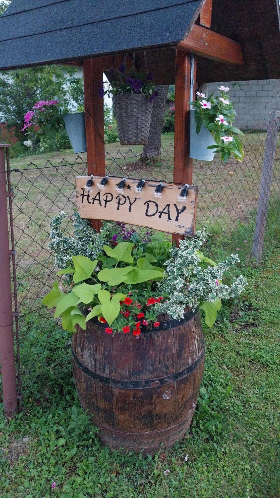 Guest House Happy Day Слуни Екстериор снимка