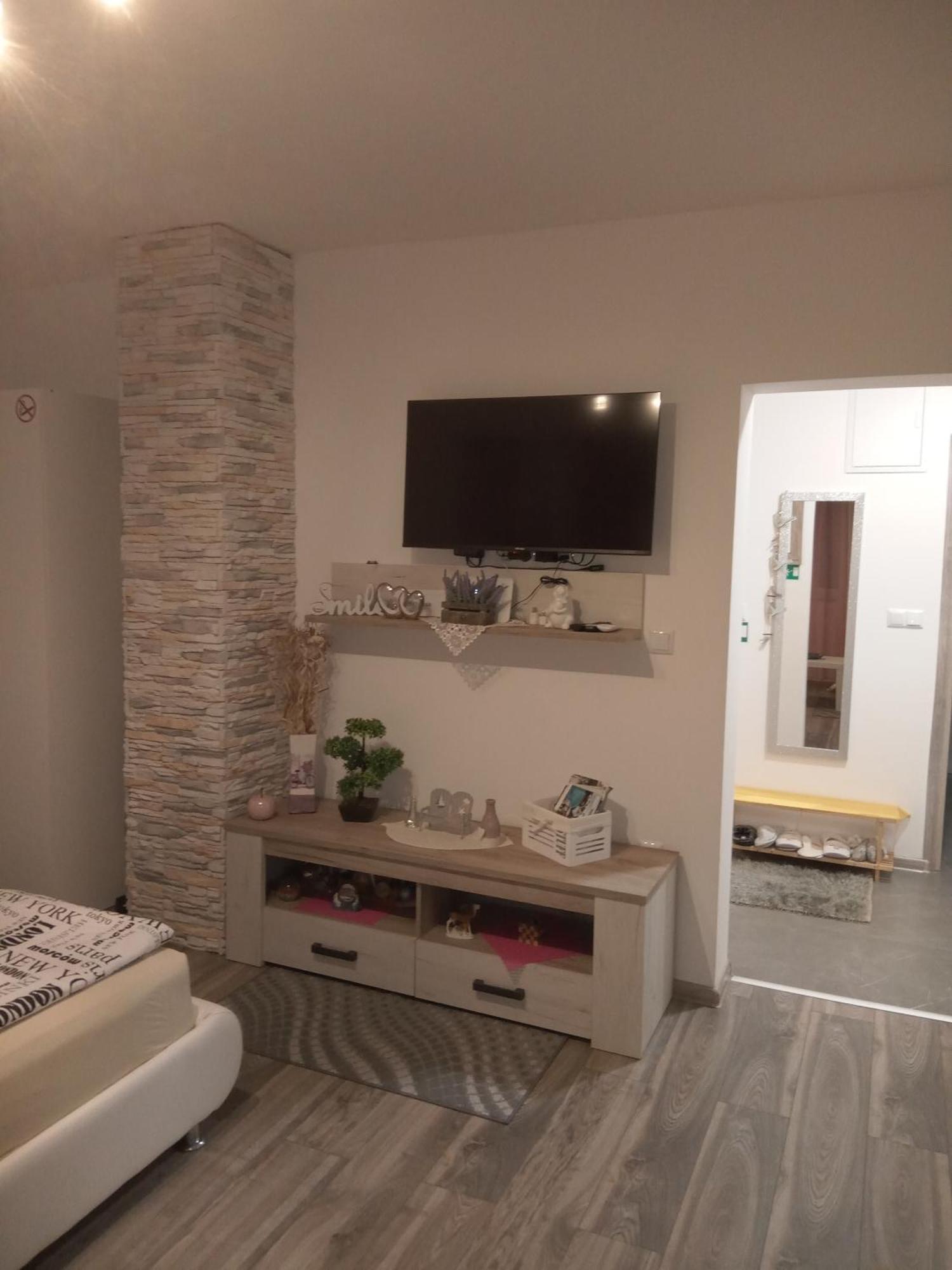 Guest House Happy Day Слуни Екстериор снимка