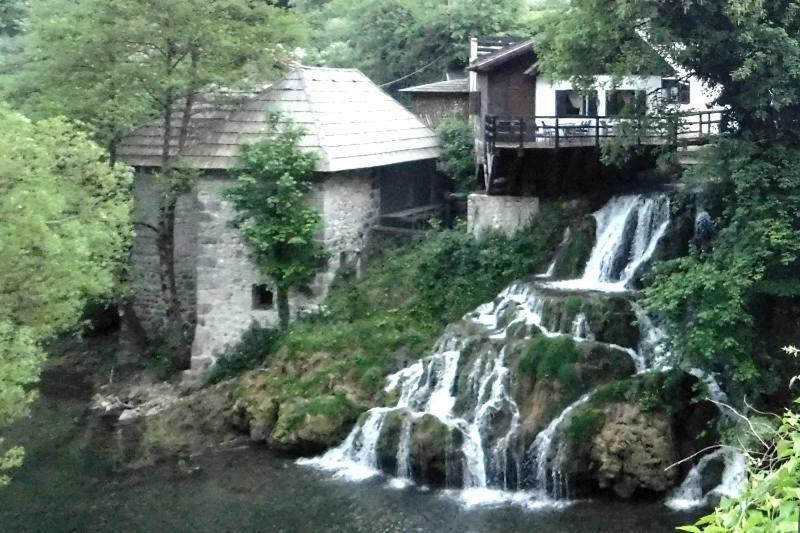 Guest House Happy Day Слуни Екстериор снимка